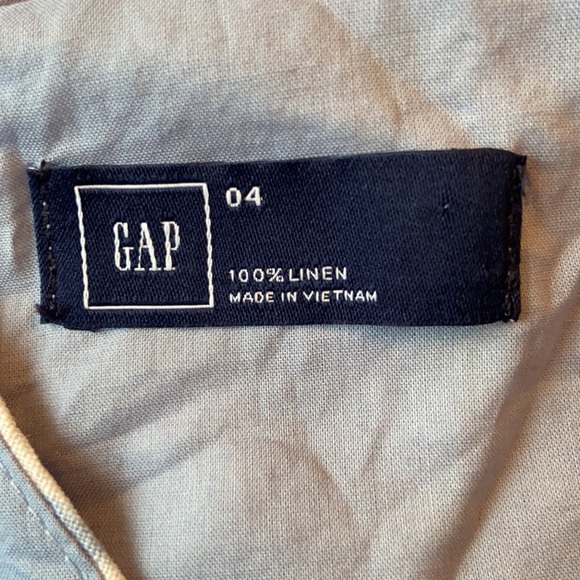 Woman's Size 4 GAP dress - Picture 5 of 5
